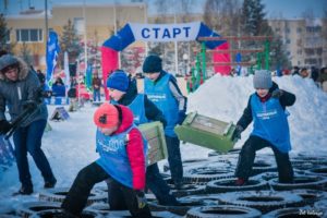 23 февраля в Нягани провели экстремальный забег «Гонка защитников»
